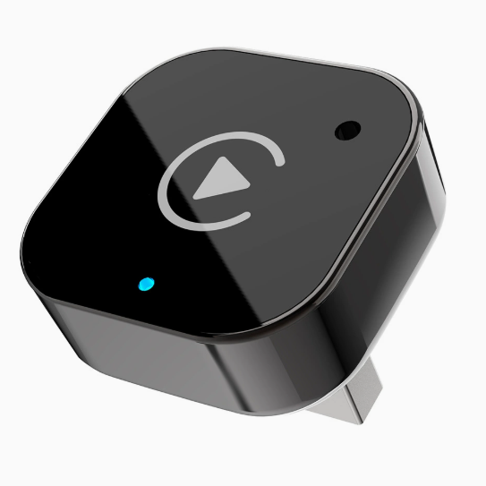 DriveLink Air wireless CarPlay adapter